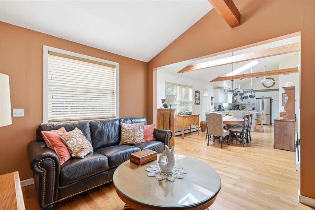 40 Cape Cod Lane Barnstable, MA 02630 - Photo 12 of 31 Gallery Image 12
