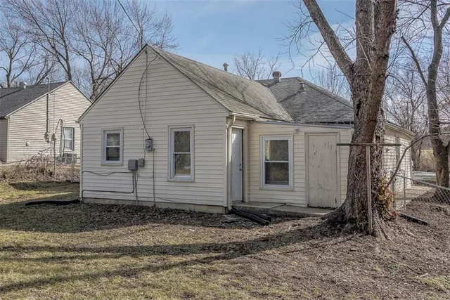 $149,900 | 7410 East 57th Street, Kansas City, MO 64129