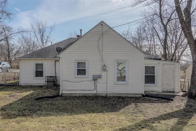 $149,900 | 7410 East 57th Street, Kansas City, MO 64129