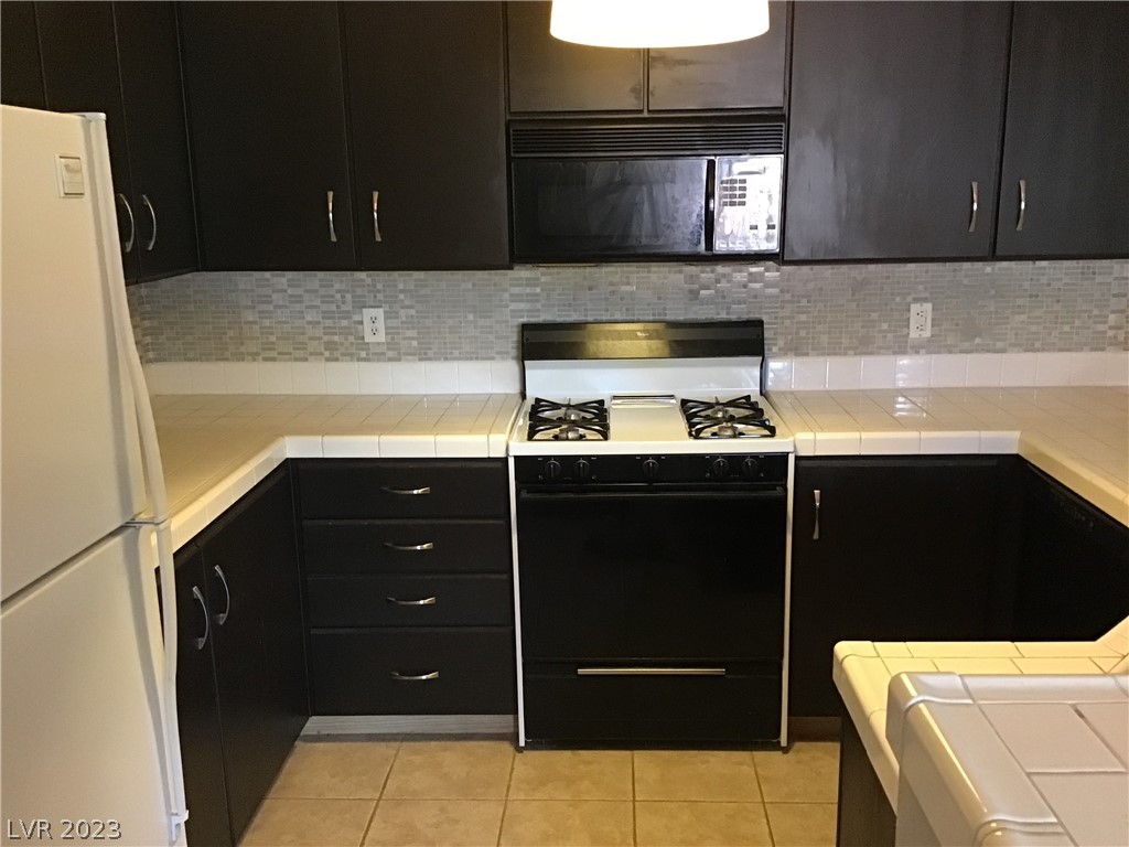 745 Wheat Ridge Lane, Unit 202 Las Vegas, NV 89145 - Photo 14 of 34