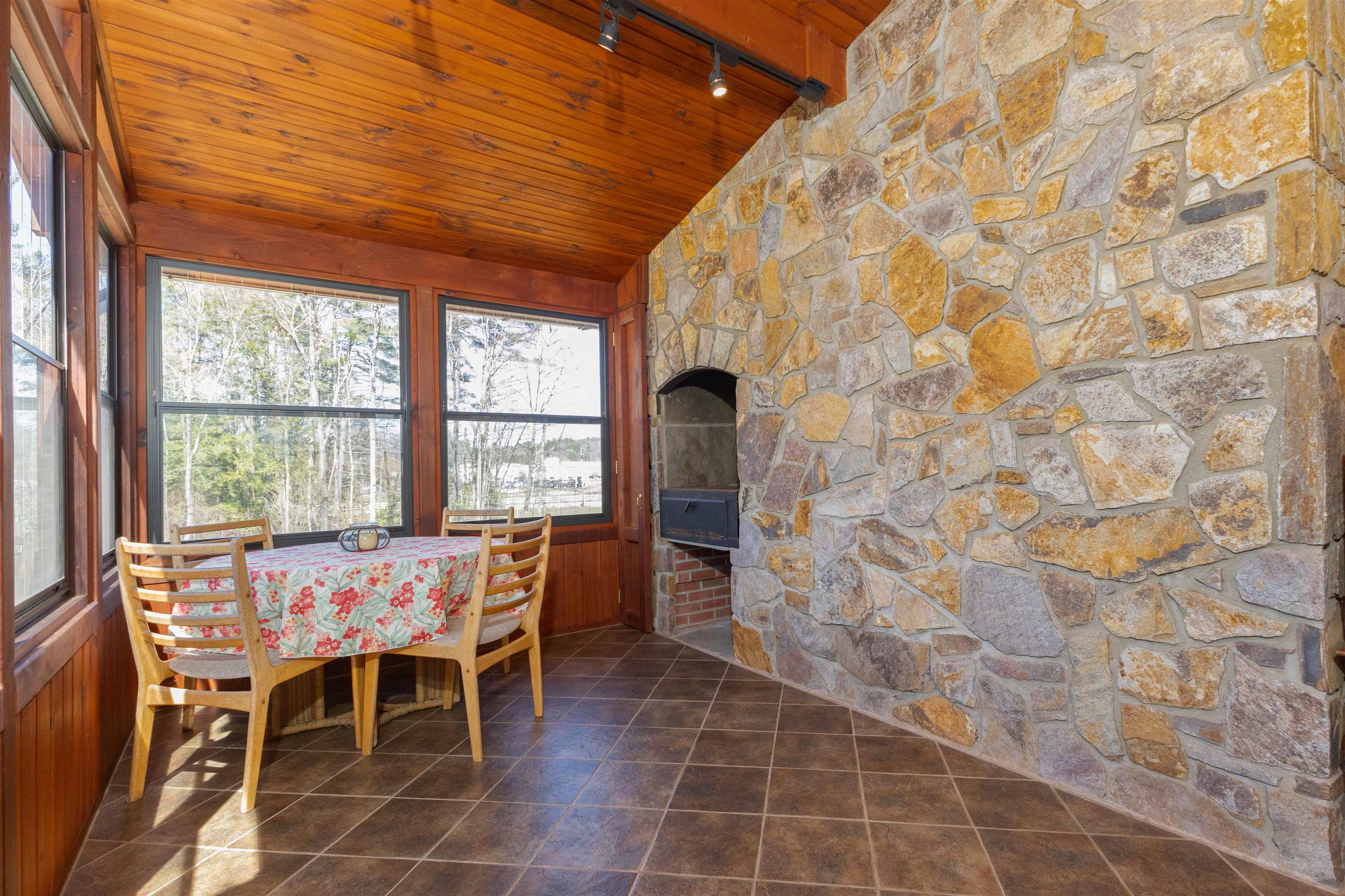 264 Ceda Road Charlestown, NH 03603 - Photo 10 of 46