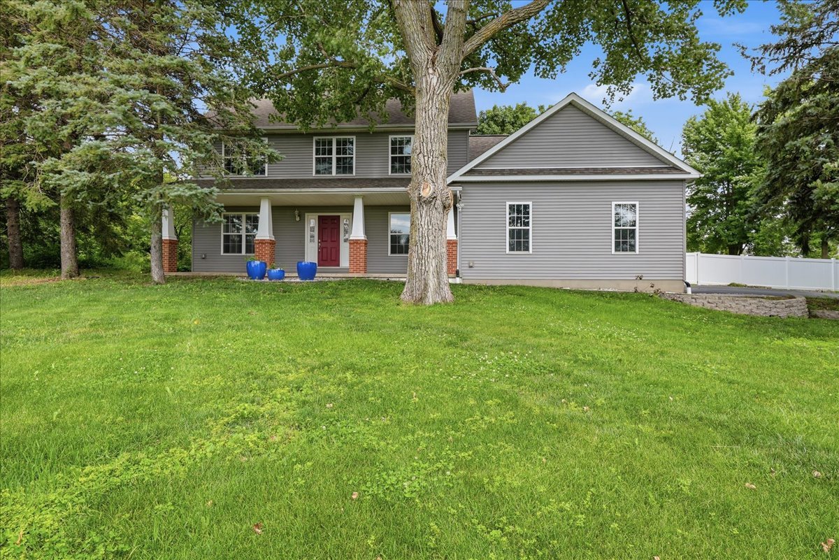2202 Bloomingdale Road Bloomington, IL 61705 - Photo 6 of 44