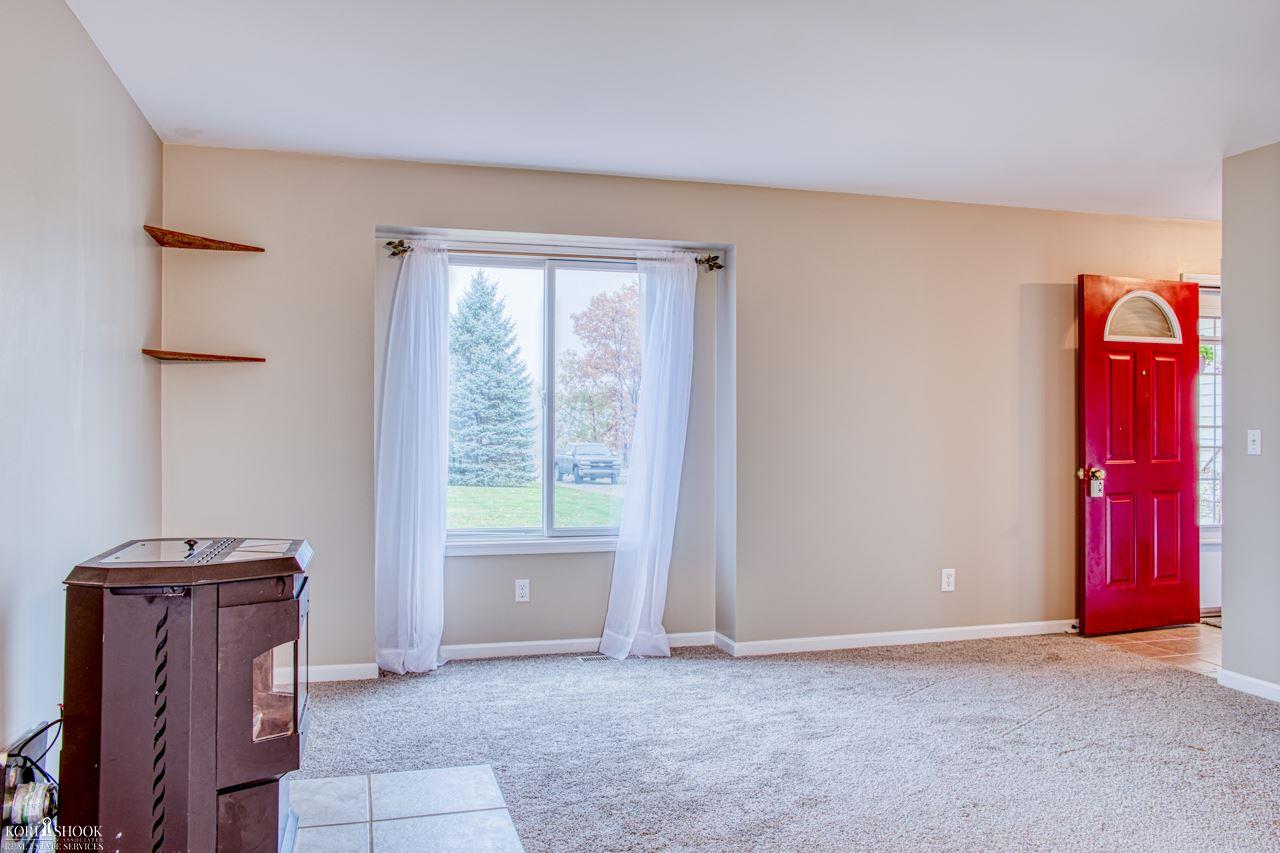 5685 South State Road Durand, MI 48429 - Photo 3 of 30 50027426-2.JPG