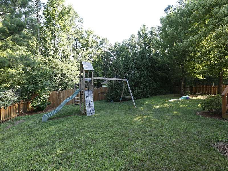 5008 Country Trail Raleigh, NC 27613 - Photo 20 of 24 Yard