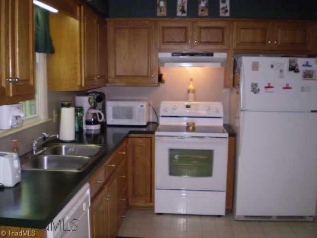 2300 Beroth Road Pfafftown, NC 27040 - Photo 4 of 9 Other.