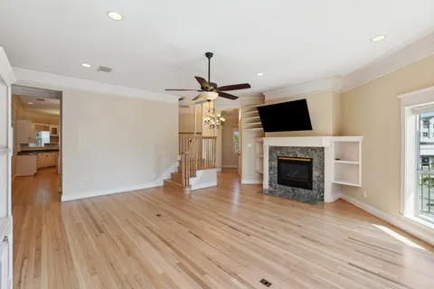 $1,350,000 | 3201 White Oak Drive, Houston, TX 77007