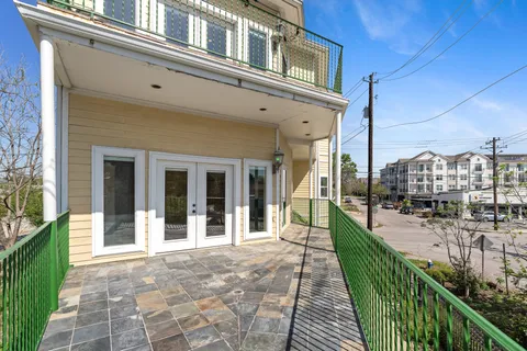 $1,350,000 | 3201 White Oak Drive, Houston, TX 77007