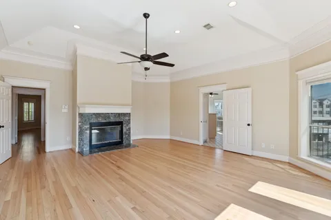 $1,350,000 | 3201 White Oak Drive, Houston, TX 77007