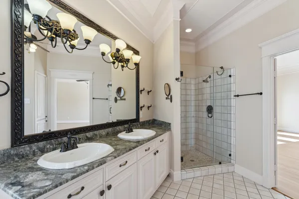 $1,350,000 | 3201 White Oak Drive, Houston, TX 77007