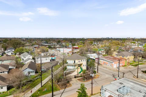 $1,350,000 | 3201 White Oak Drive, Houston, TX 77007