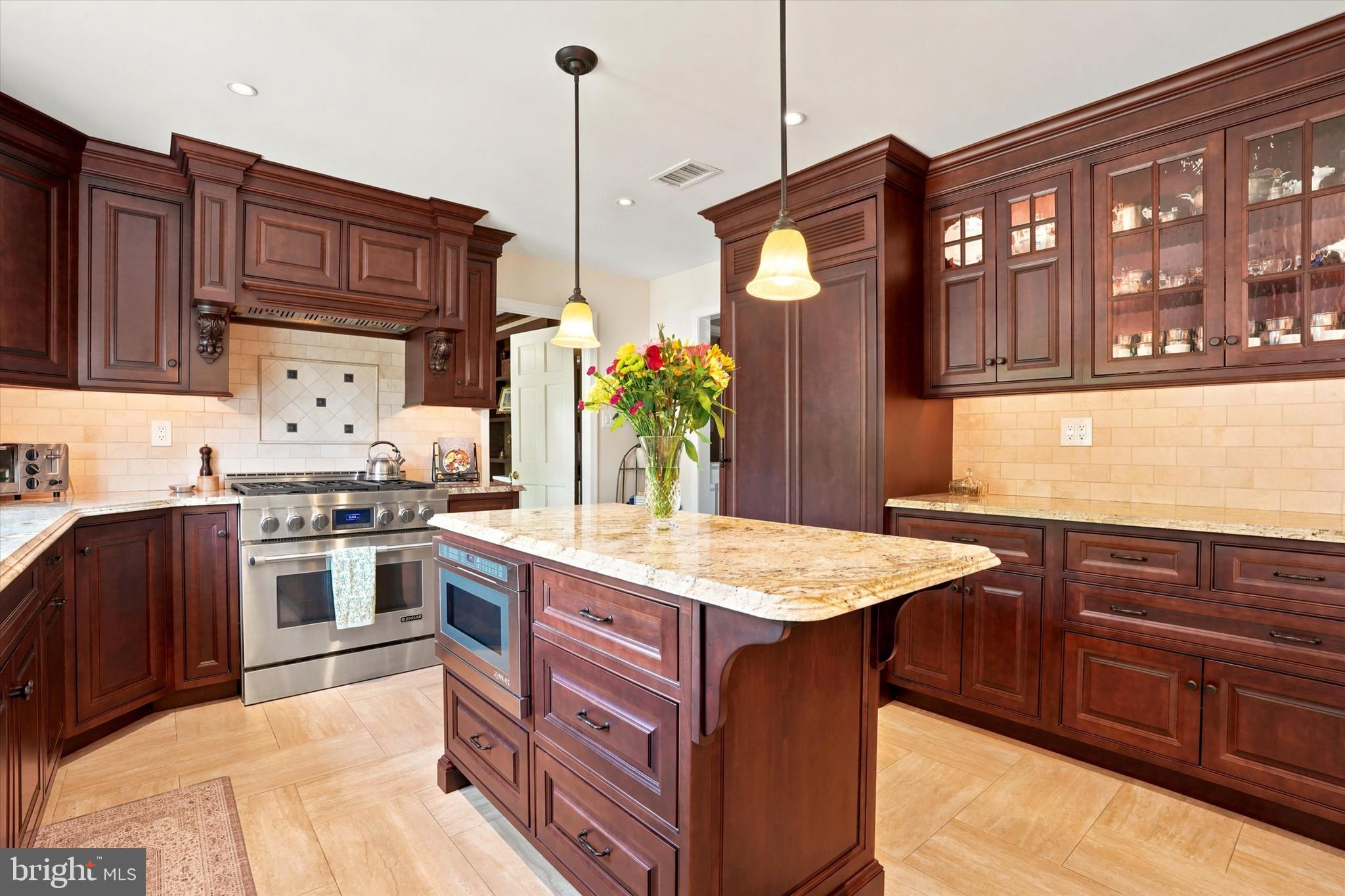 119 Tanyard Road Richboro, PA 18954 - Photo 6 of 48