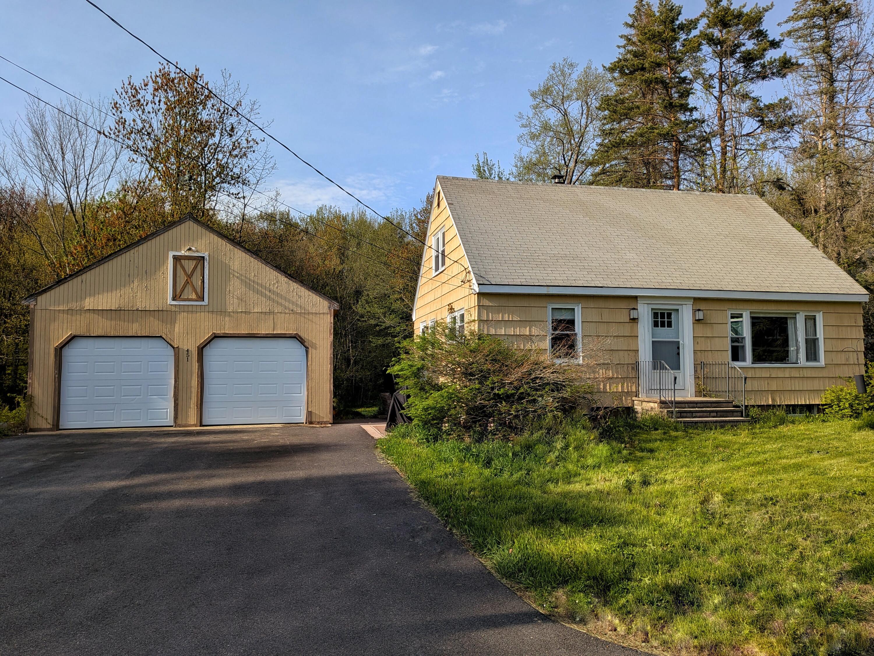 451 Summit Street Portland, ME 04103 - Photo 2 of 21 Front