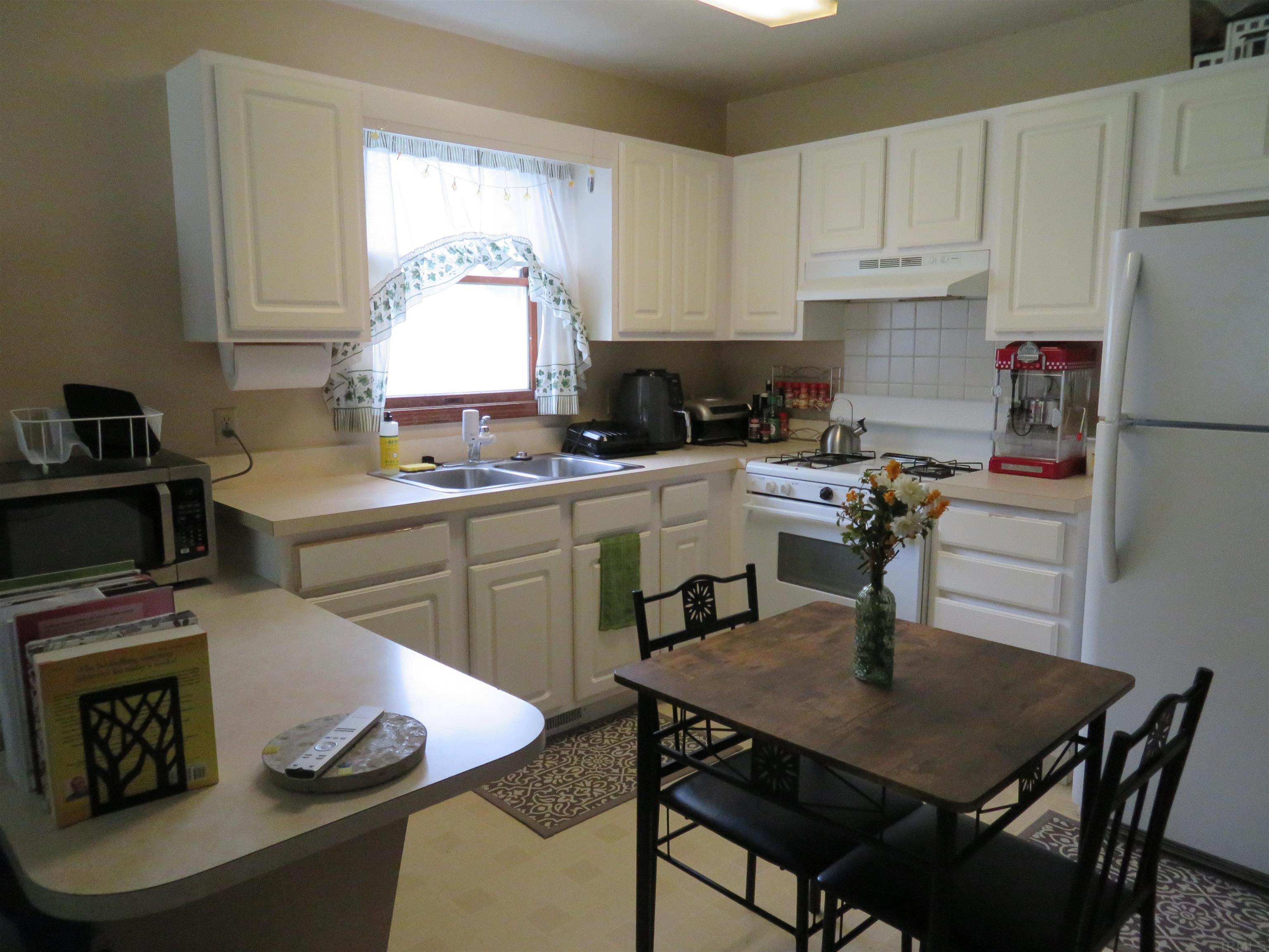 1007 Zollinger Road Goshen, IN 46528 - Photo 19 of 33 Gallery Image 19