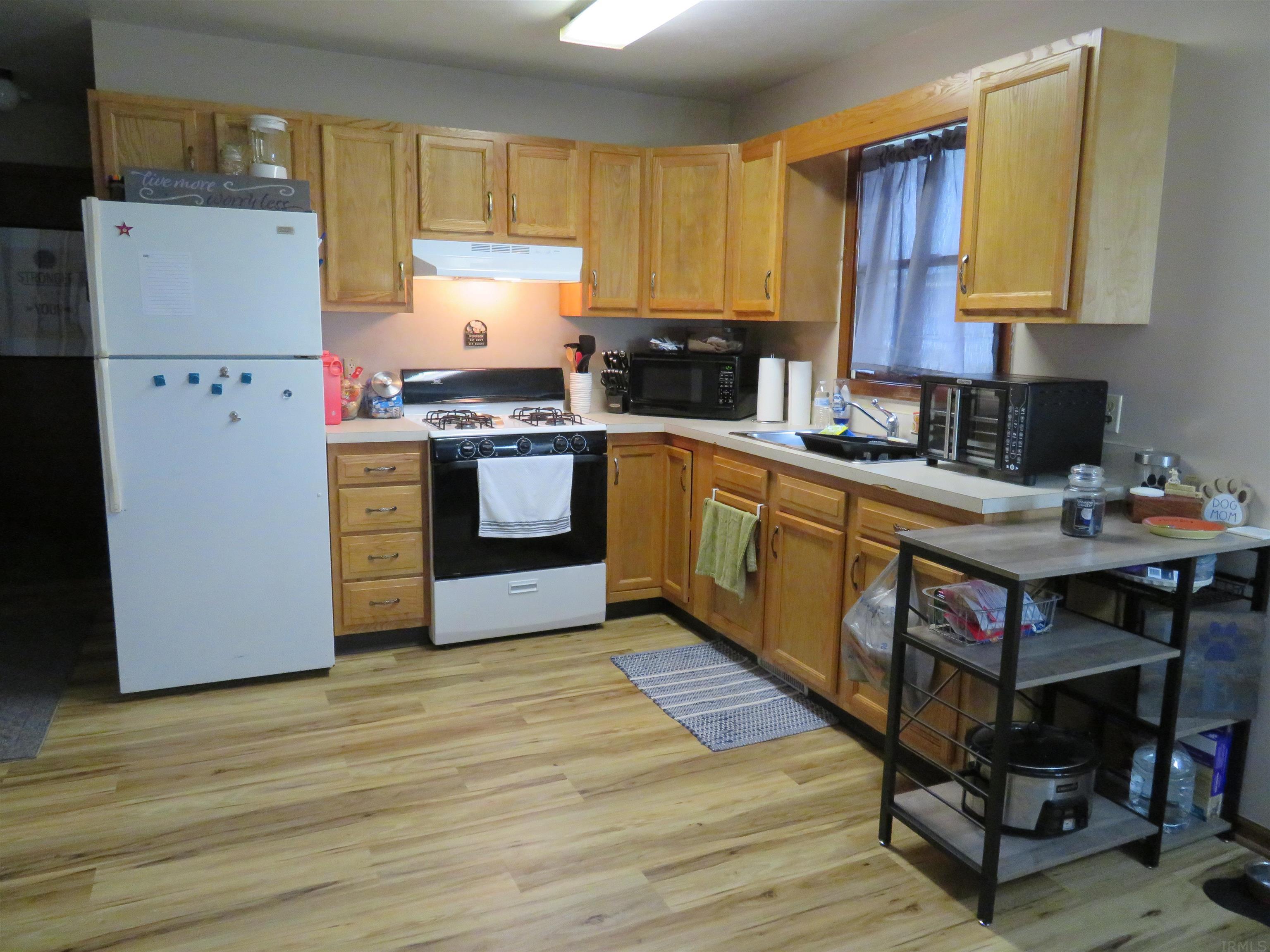 1007 Zollinger Road Goshen, IN 46528 - Photo 2 of 33 Gallery Image 2