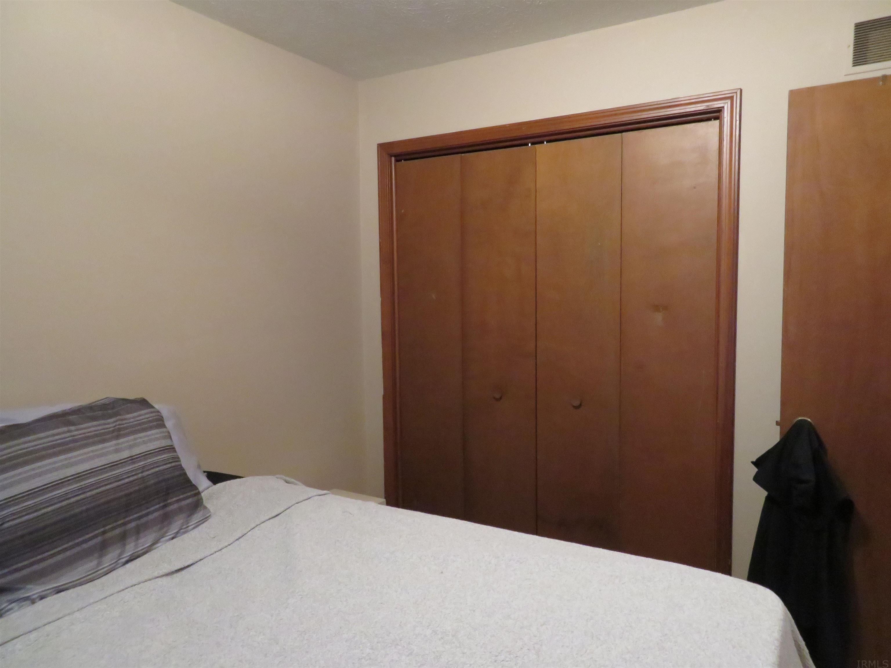 1007 Zollinger Road Goshen, IN 46528 - Photo 7 of 33 Gallery Image 7