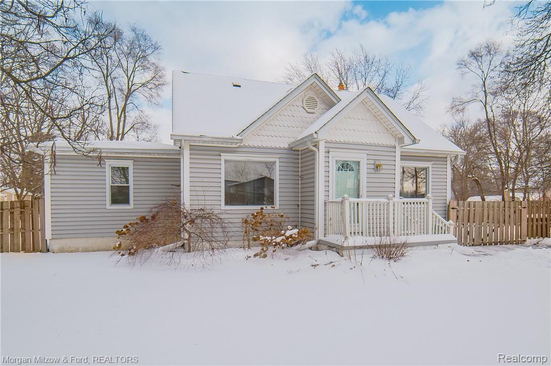 47050 Greenview Road Utica, MI 48317 - Photo 2 of 44 47050 Greenview-3.jpg