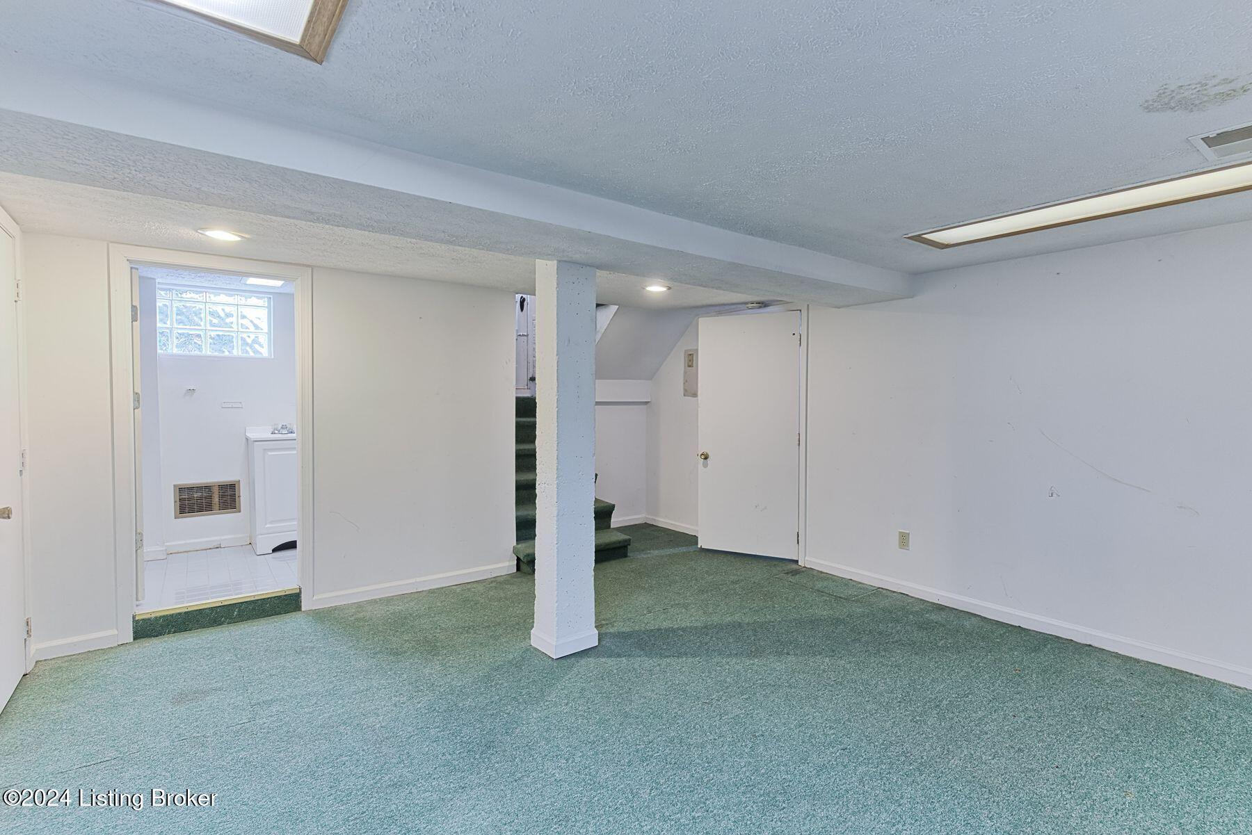 3207 Maple Road Louisville, KY 40299 - Photo 20 of 29 Lower Level