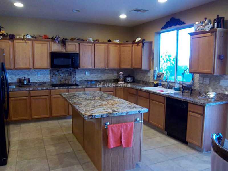 664 Blue Crystal Cree Road Henderson, NV 89002 - Photo 11 of 28 Property Photo.