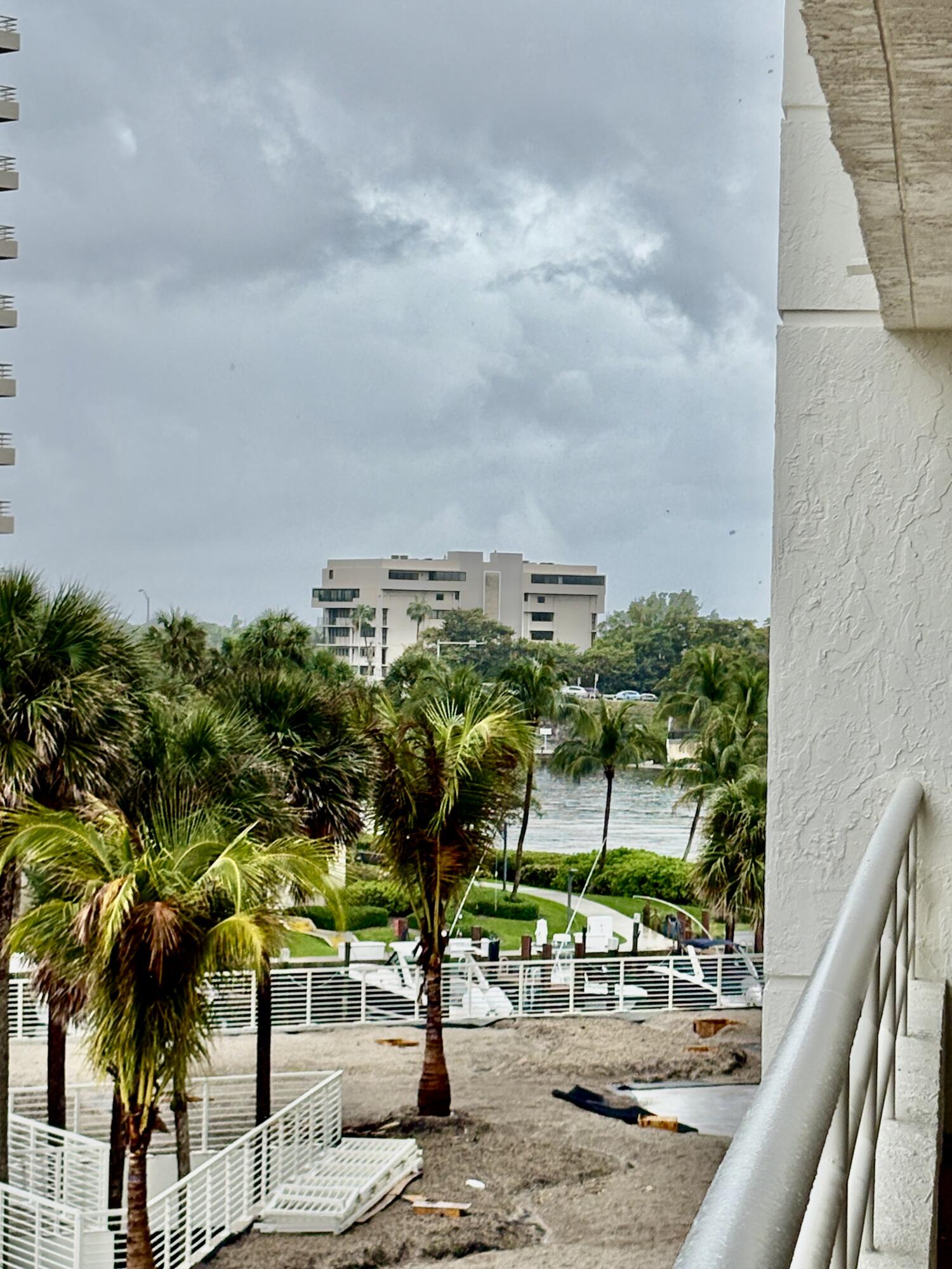4201 North Ocean Boulevard, Unit 302C Boca Raton, FL 33431 - Photo 5 of 37 2 BAL INT VIEW