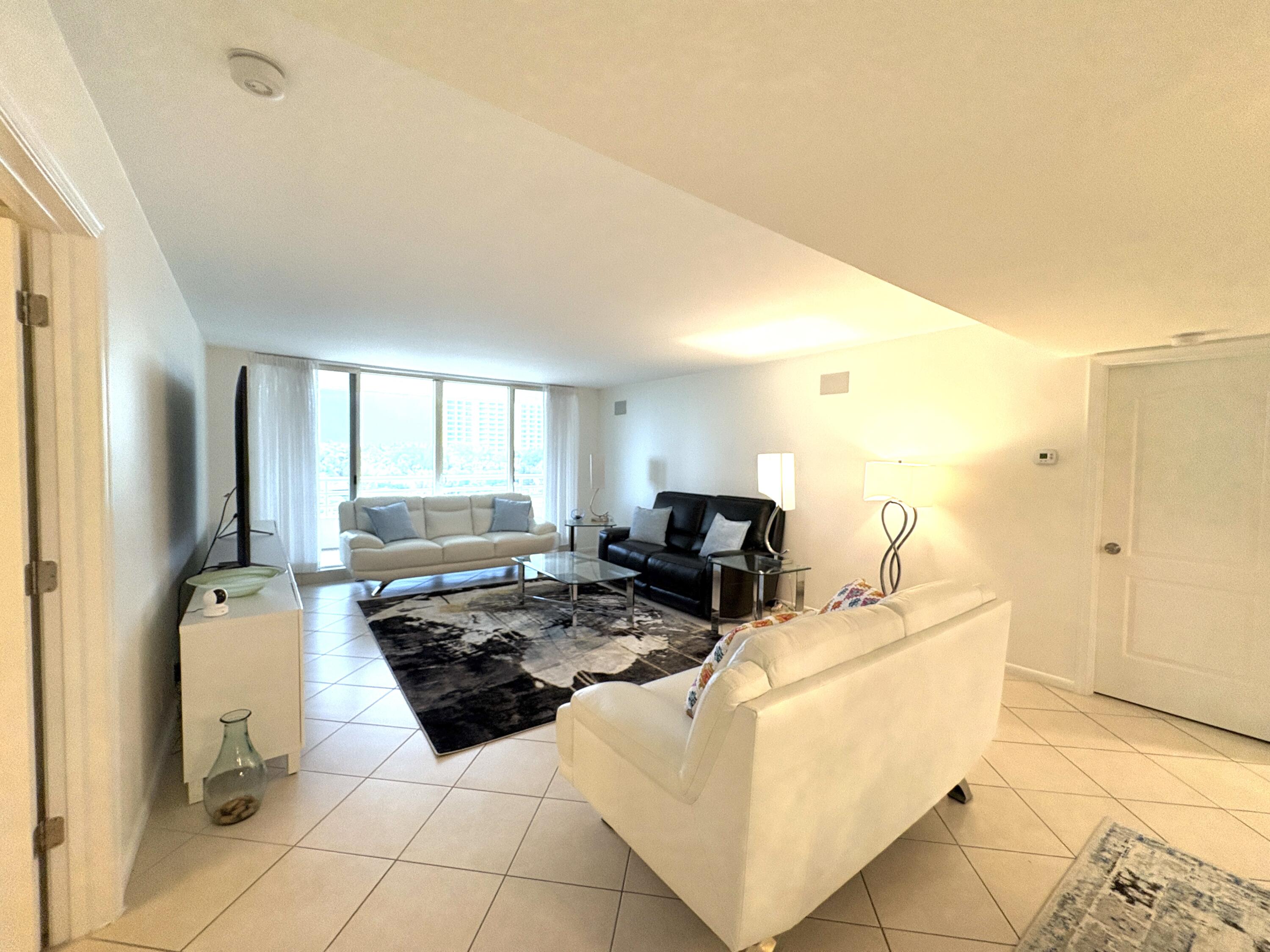 4201 North Ocean Boulevard, Unit 302C Boca Raton, FL 33431 - Photo 8 of 37 4 LIV RM