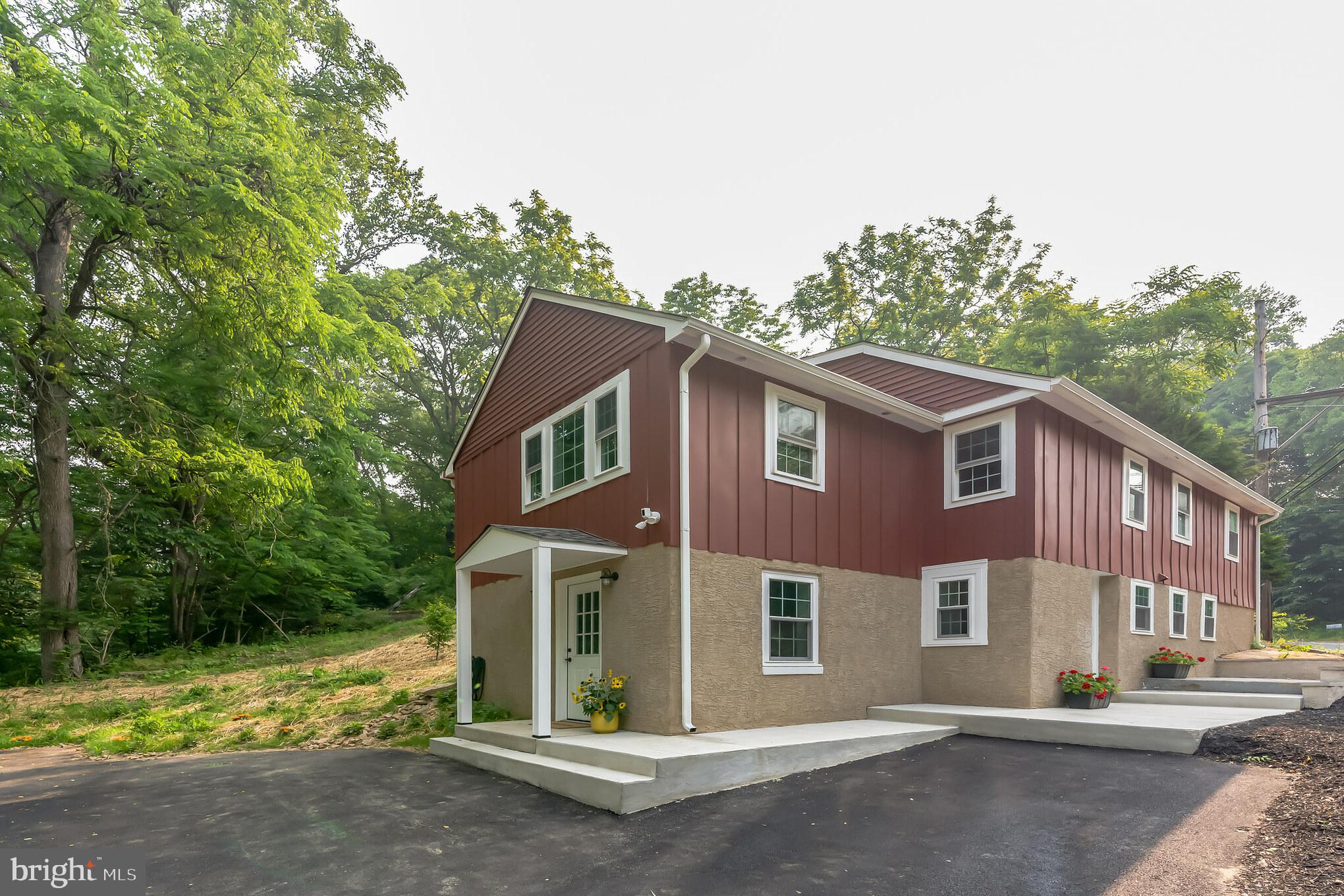 Entrance w/ driveway parking