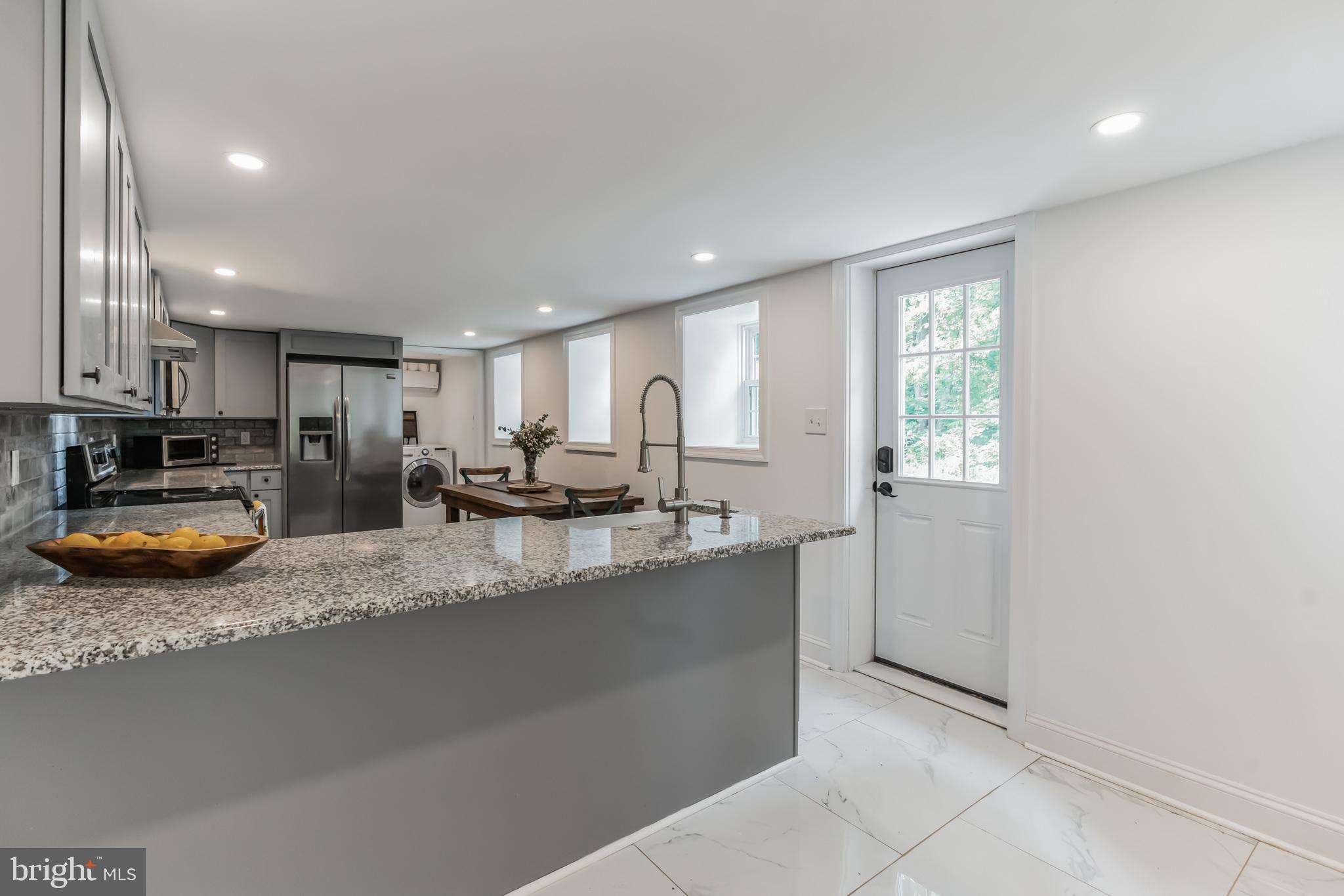 71 Concord Road Garnet Valley, PA 19060 - Photo 6 of 32 Beautiful Renovated Kitchen