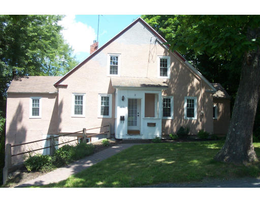 20 Harris Street Clinton, MA 01510 - Photo 4 of 5 Gallery Image 4