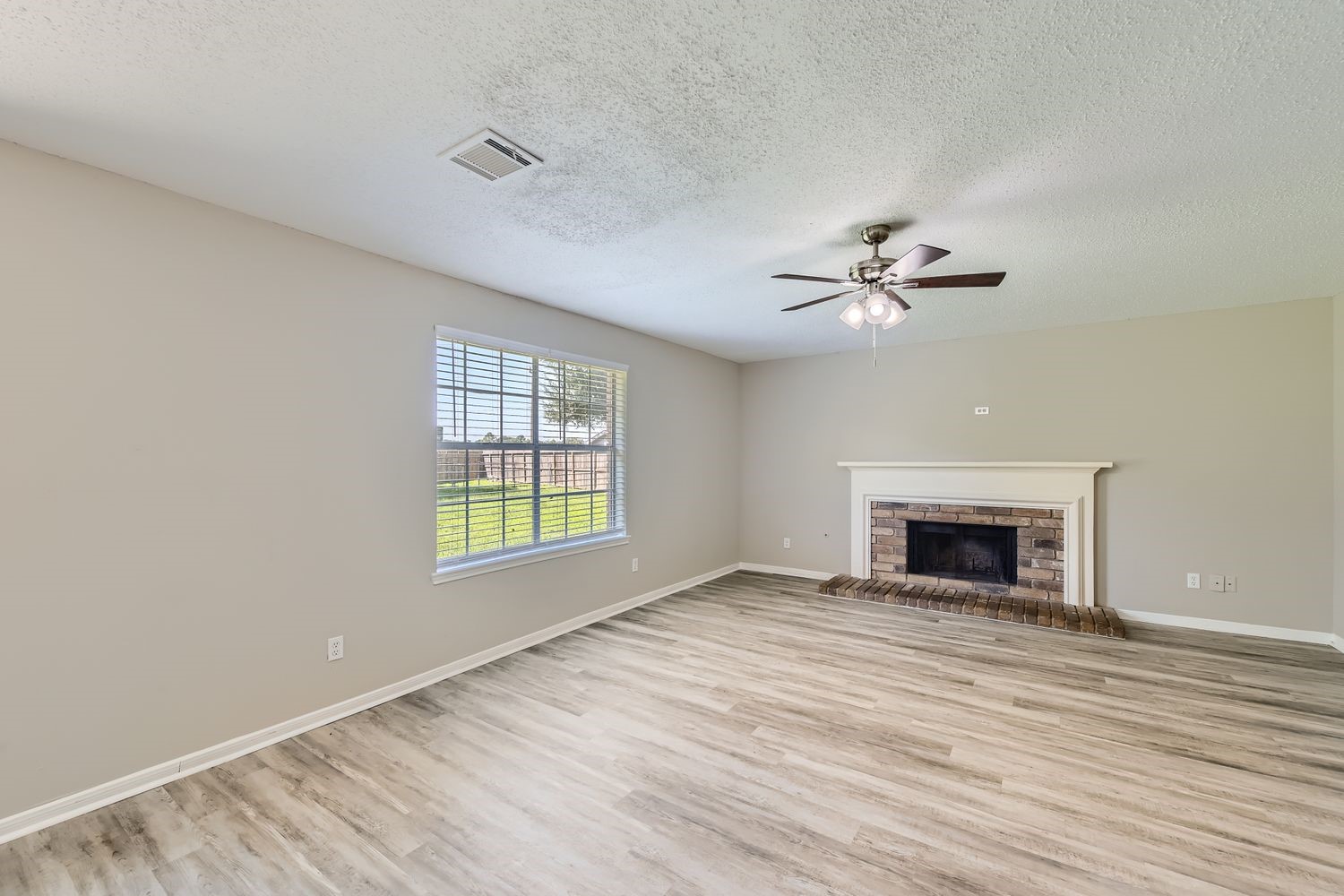 7863 Maple Brook Lane Houston, TX 77095 - Photo 10 of 26