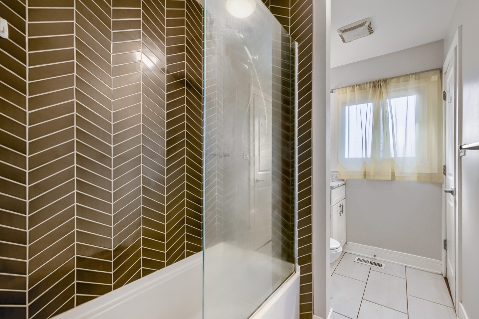 2050 Shepard Road Hoffman Estates, IL 60169 - Photo 16 of 28 Gallery Image 16