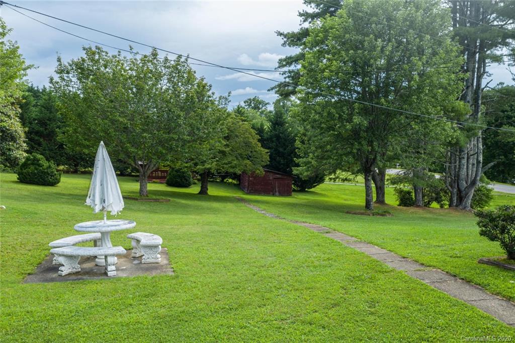 1627 Tanasee Gap Road Balsam Grove, NC 28708 - Photo 12 of 35 Gallery Image 12