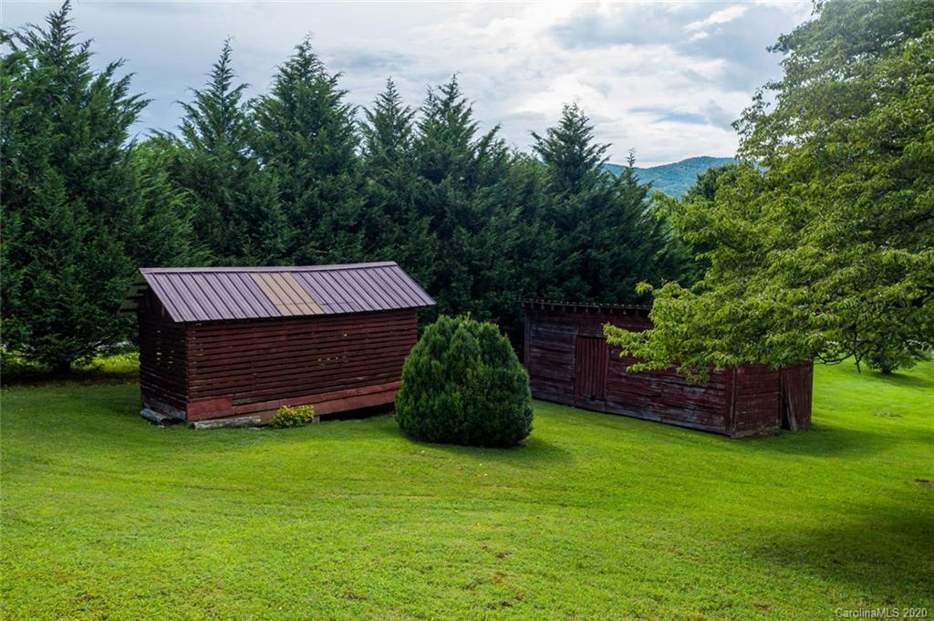 1627 Tanasee Gap Road Balsam Grove, NC 28708 - Photo 14 of 35 Gallery Image 14