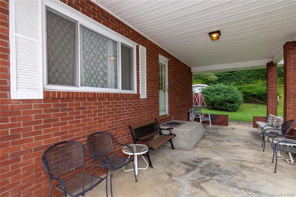 1627 Tanasee Gap Road Balsam Grove, NC 28708 - Photo 20 of 35 Gallery Image 20