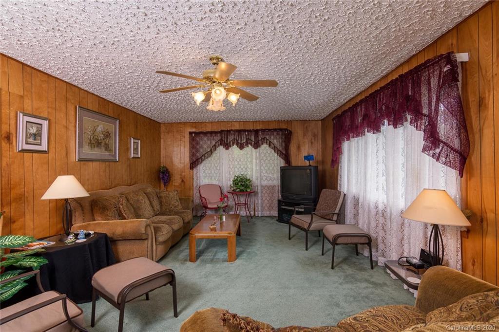 1627 Tanasee Gap Road Balsam Grove, NC 28708 - Photo 21 of 35 Gallery Image 21