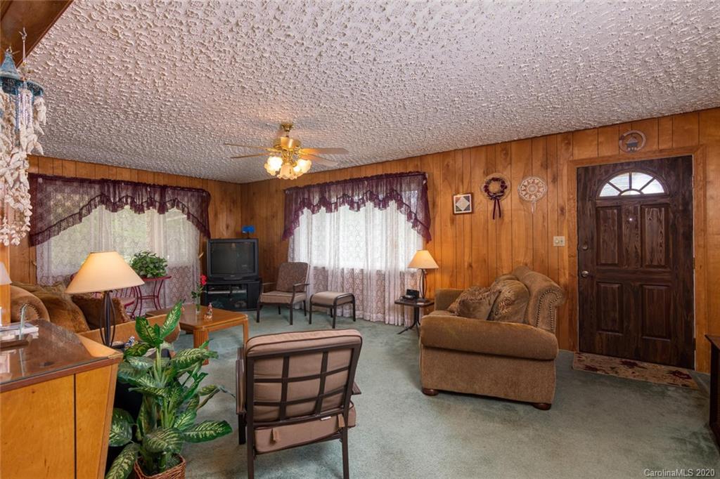 1627 Tanasee Gap Road Balsam Grove, NC 28708 - Photo 22 of 35 Gallery Image 22