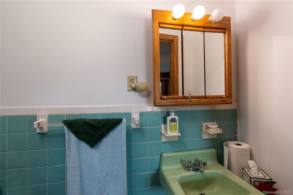 1627 Tanasee Gap Road Balsam Grove, NC 28708 - Photo 31 of 35 Gallery Image 31