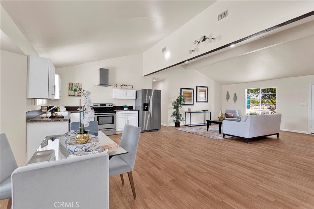 32480 Wren Road Lucerne Valley, CA 92356 - Photo 5 of 55