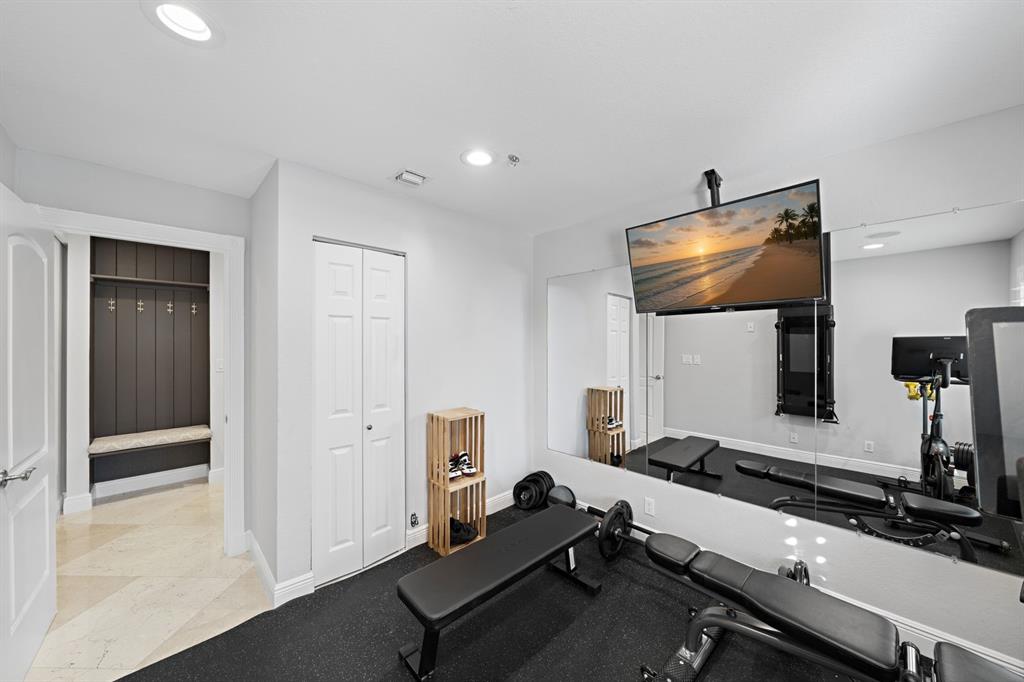 2341 Northeast 48th Court Lighthouse Point, FL 33064 - Photo 21 of 87