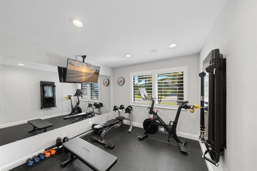 2341 Northeast 48th Court Lighthouse Point, FL 33064 - Photo 22 of 87