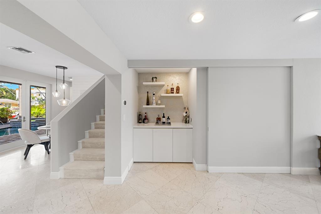 2341 Northeast 48th Court Lighthouse Point, FL 33064 - Photo 30 of 87