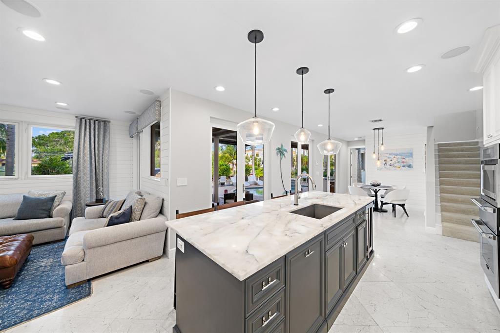 2341 Northeast 48th Court Lighthouse Point, FL 33064 - Photo 5 of 87