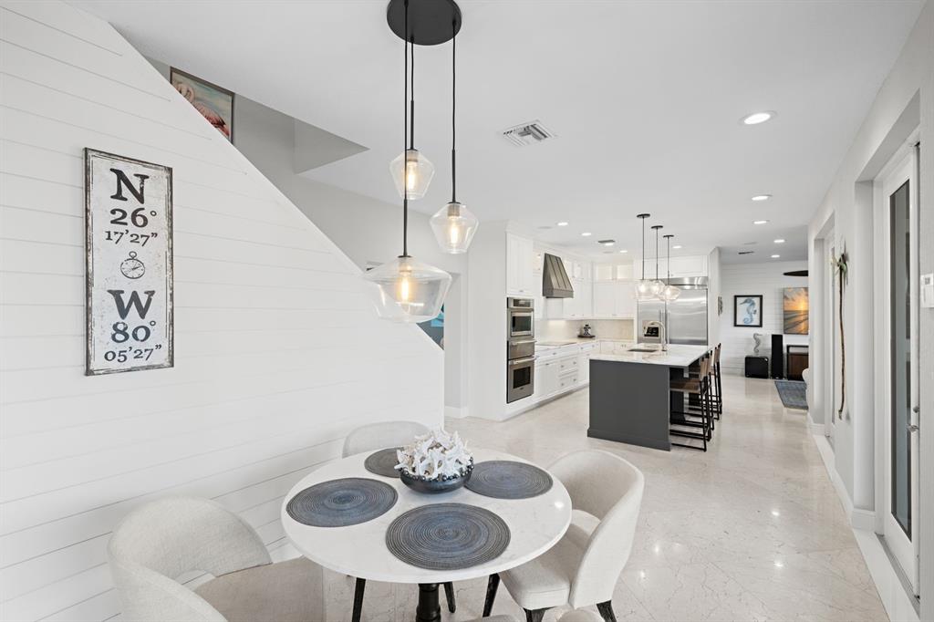 2341 Northeast 48th Court Lighthouse Point, FL 33064 - Photo 9 of 87