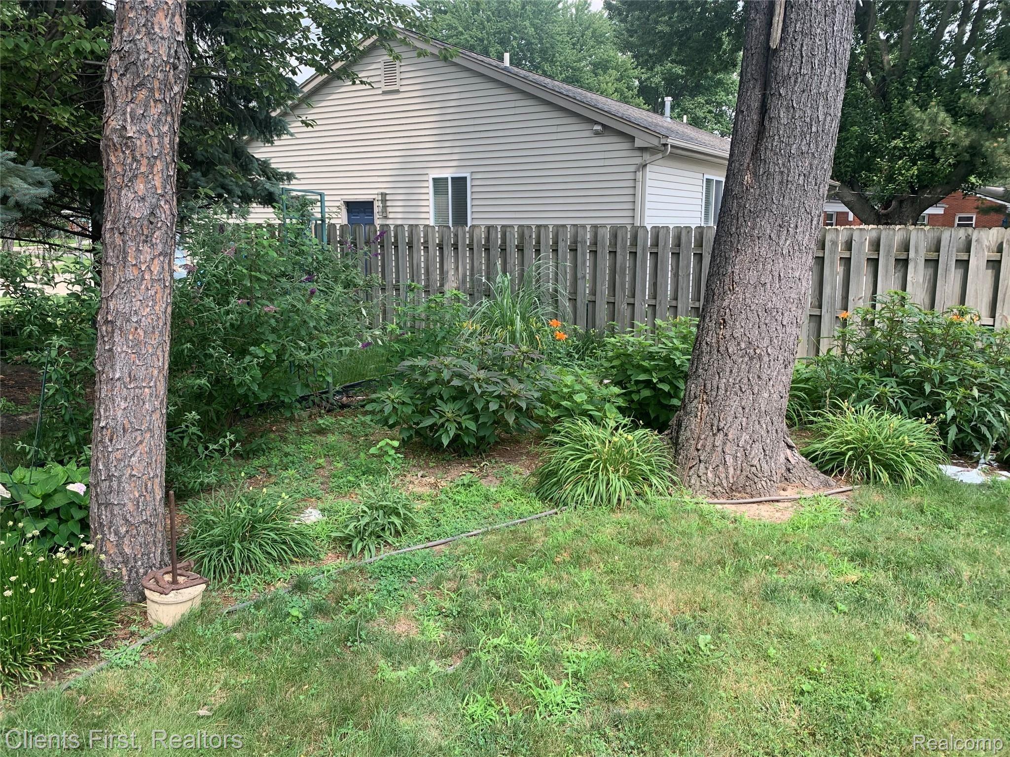 9570 Merriman Road Livonia, MI 48150 - Photo 43 of 44 B486F3E5-7B41-445D-930F-64AC0D6F73B8.jpeg