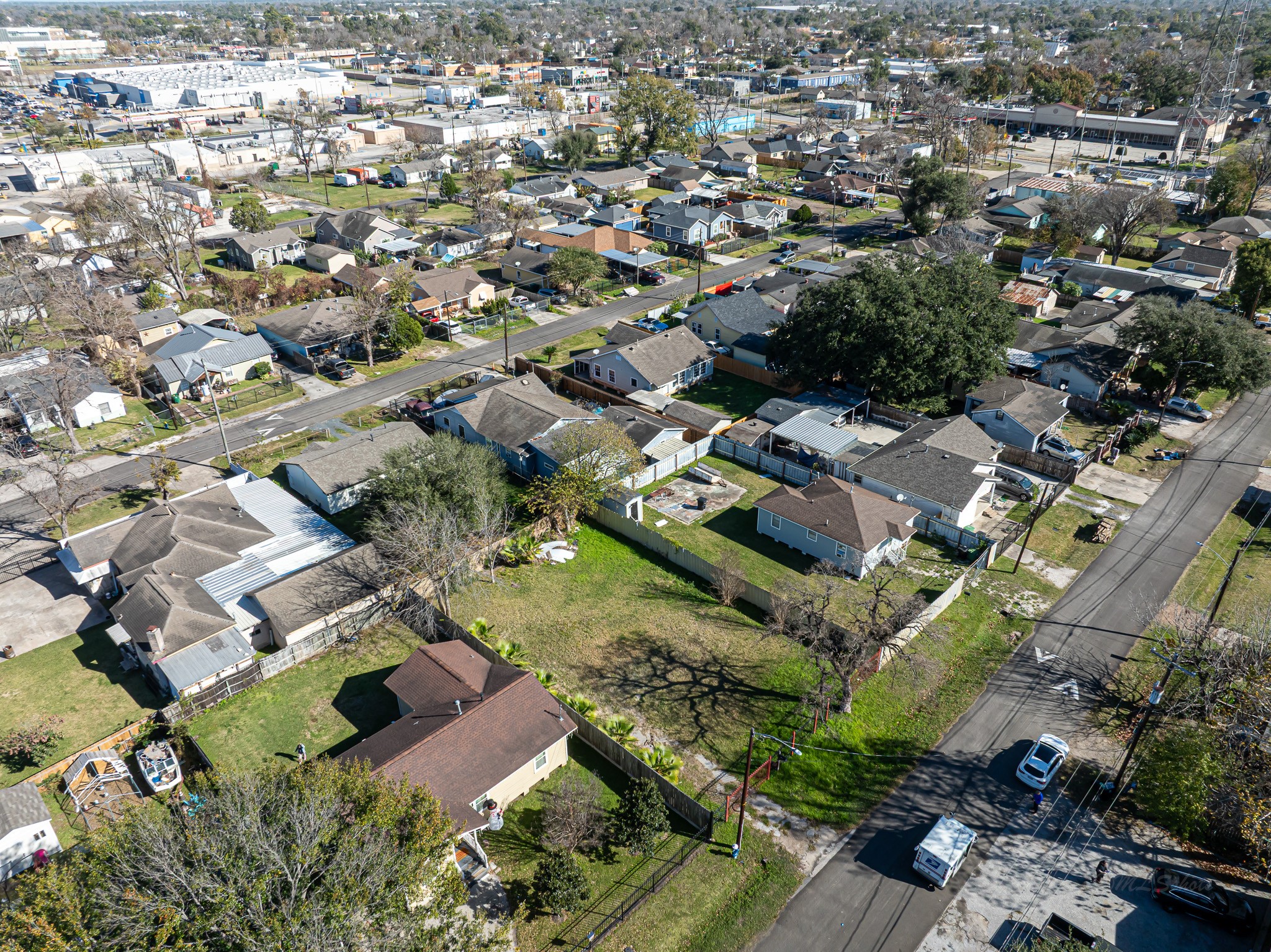 206 Oddo Street Houston, TX 77022 - Photo 11 of 18 an aerial view of residential houses with outdoor space