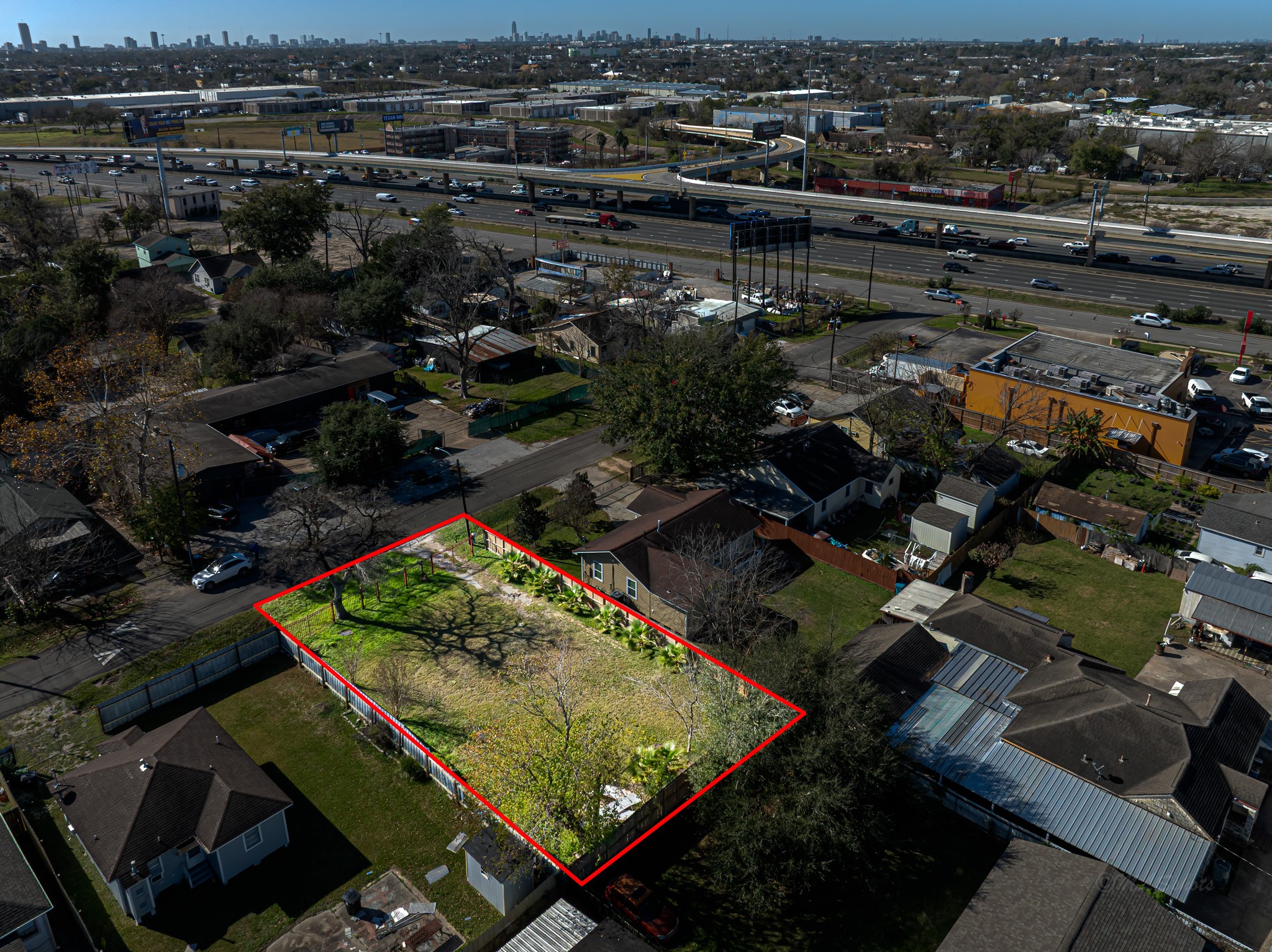 206 Oddo Street Houston, TX 77022 - Photo 15 of 18 an aerial view of a residential houses with outdoor space