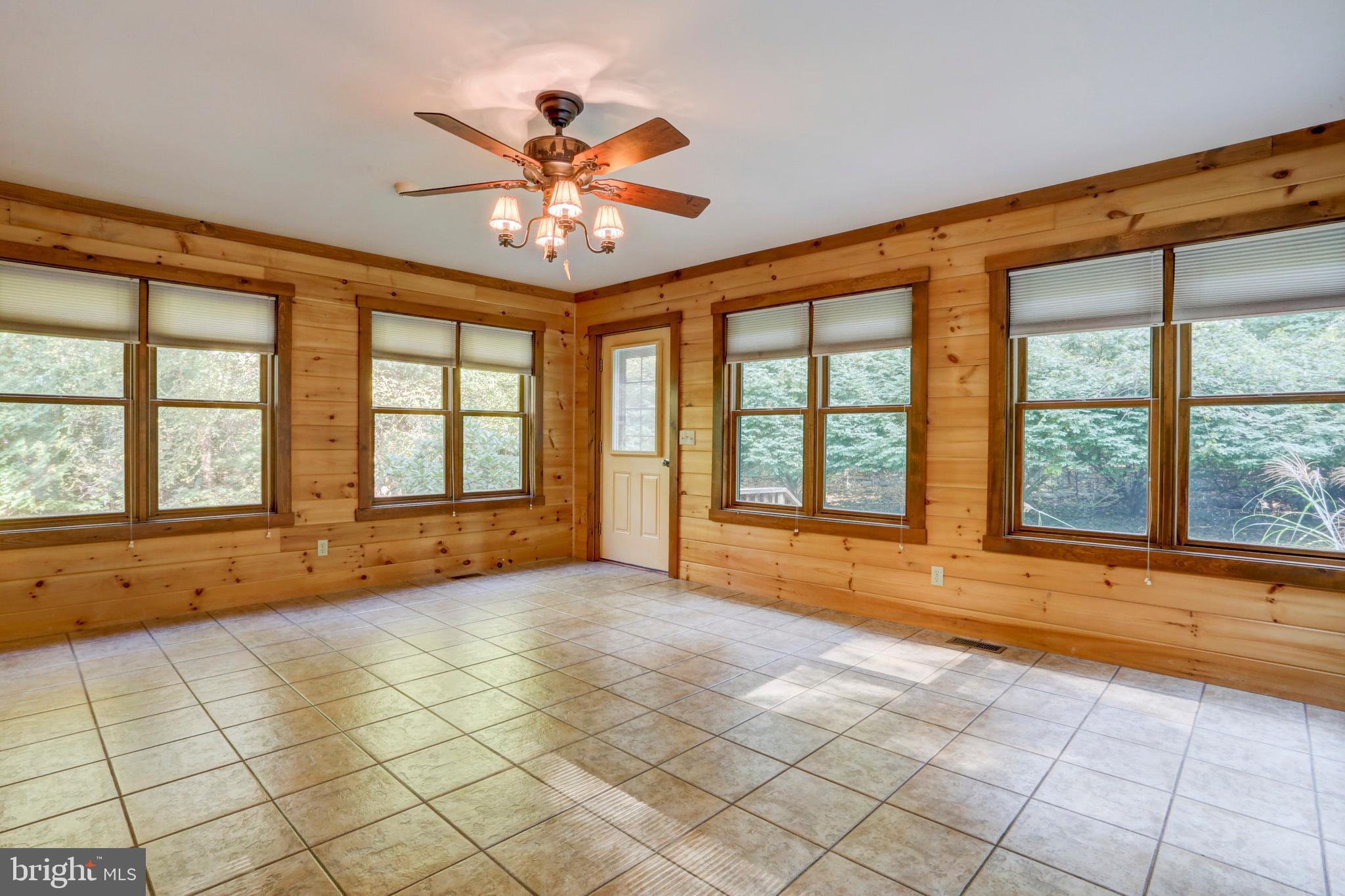 323 Longview Road Boyertown, PA 19512 - Photo 23 of 50 Gallery Image 23