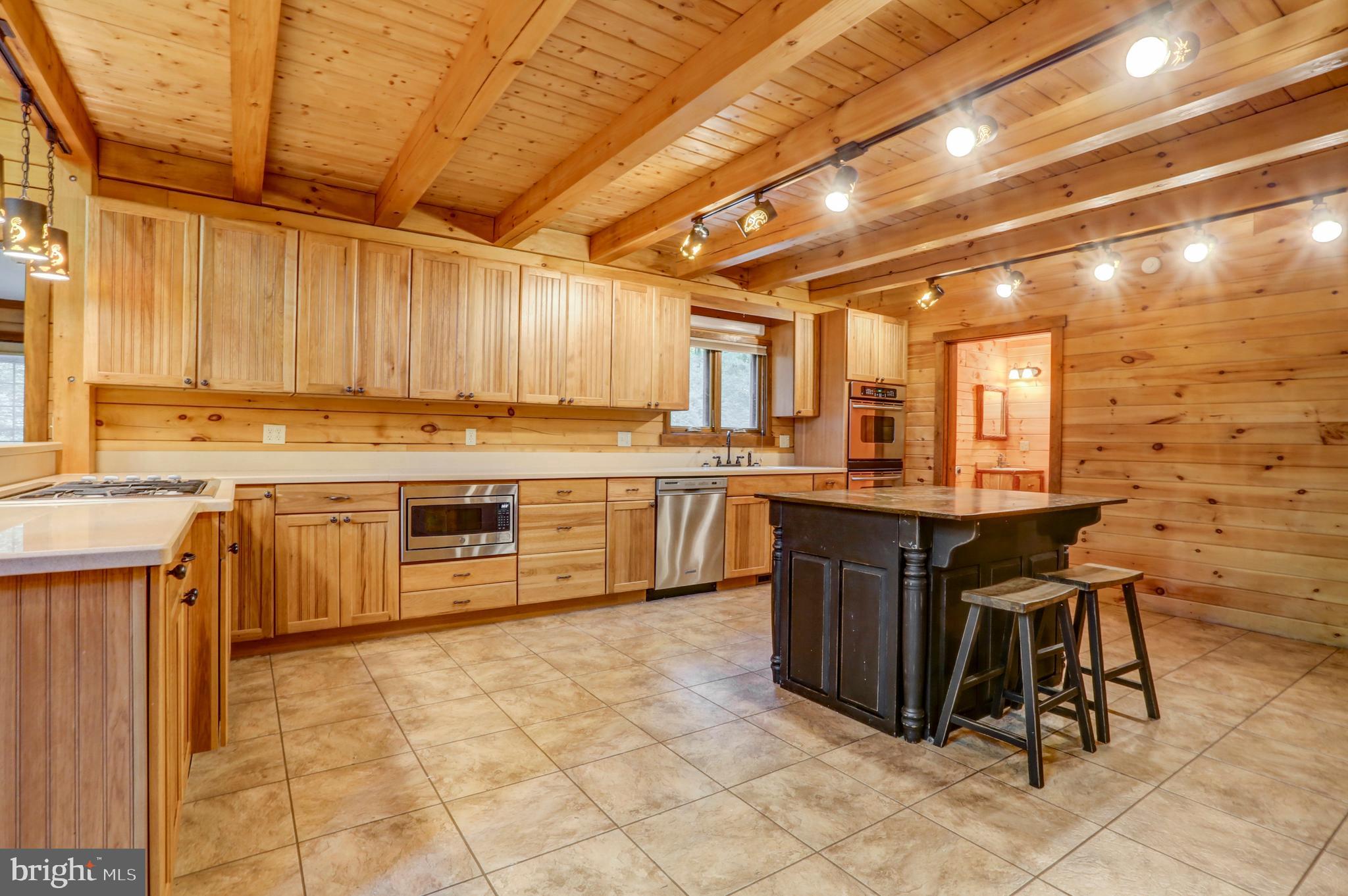 323 Longview Road Boyertown, PA 19512 - Photo 24 of 50 Gallery Image 24