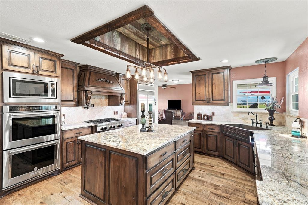 900 Leech Road Poolville, TX 76487 - Photo 9 of 40 Gallery Image 9