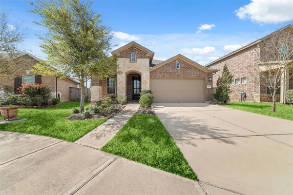 $2,300 | 24707 Harbor Terrace Lane, Richmond, TX 77406