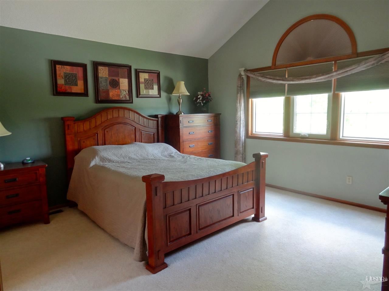 1313 Holly Ridge Run Fort Wayne, IN 46845 - Photo 11 of 29 Gallery Image 11