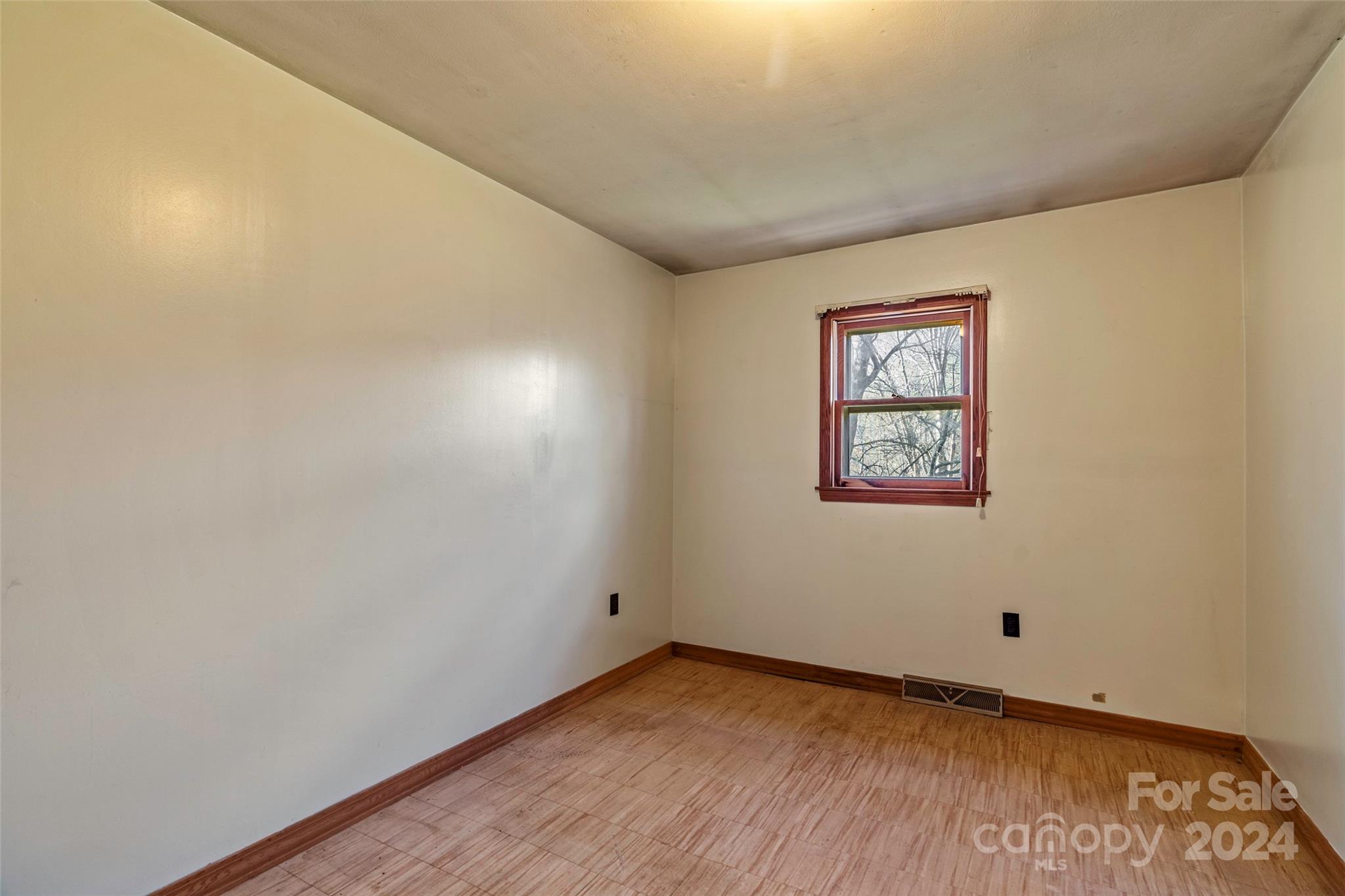 50 South Morgan Branch Road Candler, NC 28715 - Photo 14 of 23 Gallery Image 14